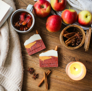 Mydło Apple Cider ok.100 g – Almara Soap