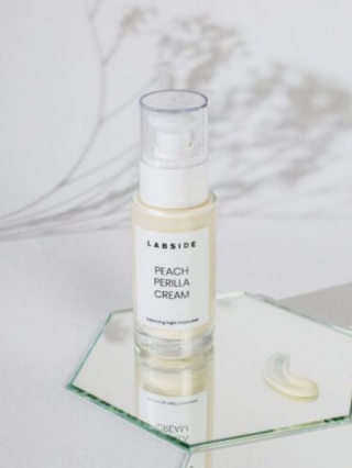 Krem balansujący na noc Peach Perilla Cream - Labside 50 ml