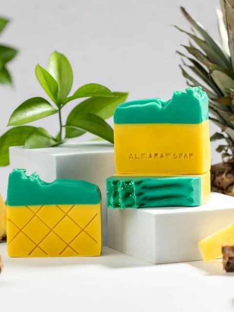 Pinapple, limitowane mydło o zapachu ananasa 100 g – Almarasoap, kompozycja mydeł