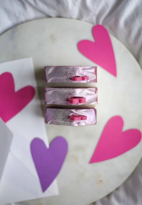 Ręcznie wytwarzane mydło For You 100 g , prezentacja z góry