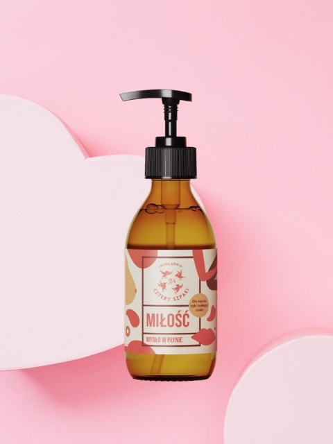 Mydło w płynie Miłość 300 ml – 4szpaki, na pastelowwym tle w swrca