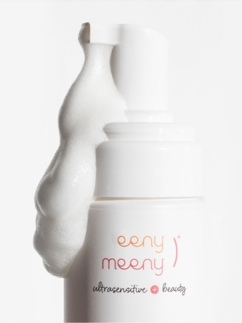 Puszysta pianka oczyszczająca 150 ml – prezentacja pianki