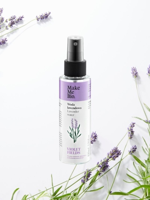 Woda Lawendowa  Violet Fields 100 ml ,  w tle gałązki lawendy